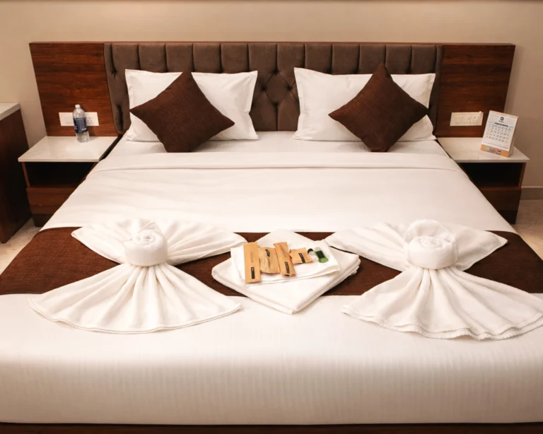 budget-hotel-near-nuals-kochi.webp